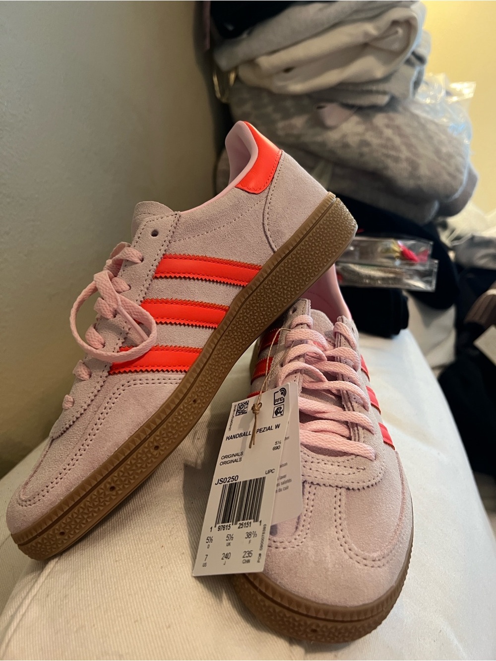 Women’s Adidas Handball Spezial Sneakers NEW - Picture 3 of 7